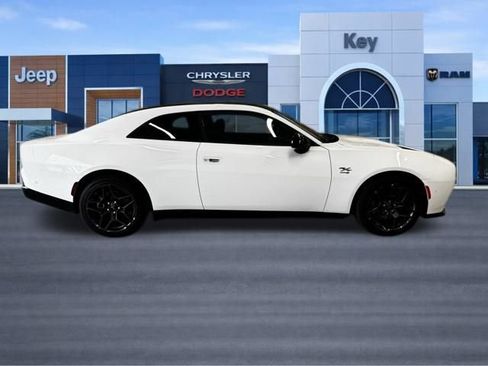 New 2024 Dodge Charger R/T w/ Plus Group image 8