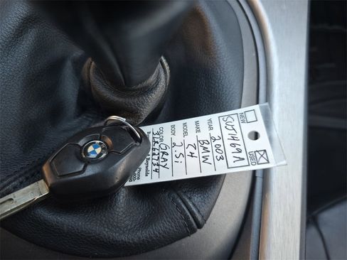 Used 2003 BMW Z4 2.5i image 30