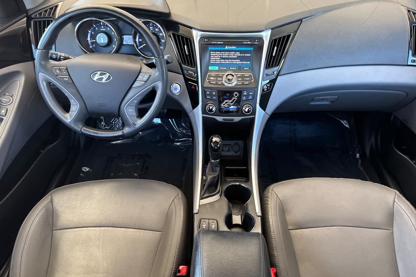 Used 2011 Hyundai Sonata Limited w/ Navigation Pkg 5 FWD image 3
