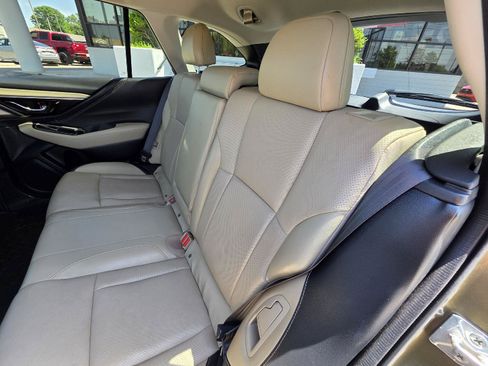 Used 2021 Subaru Outback Limited AWD/4WD image 31
