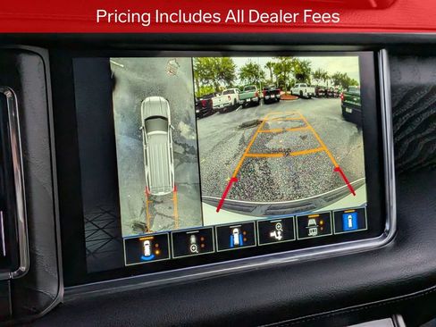 Used 2023 GMC Yukon Denali AWD/4WD image 22