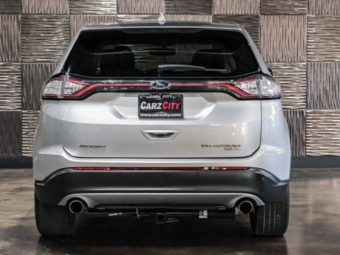 Used 2018 Ford Edge Titanium w/ Technology Package image 10