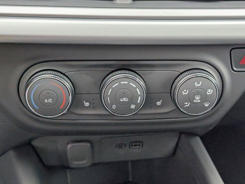 New 2026 Chevrolet Trax RS w/ Driver Confidence Package image 19