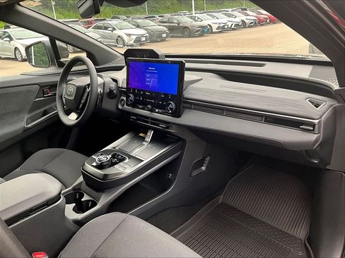 New 2026 Toyota C-HR AWD/4WD image 10