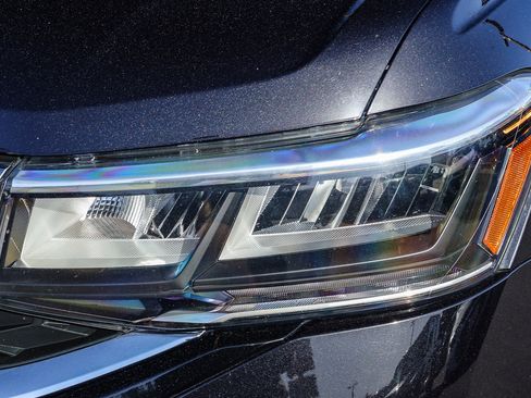 Used 2024 Volkswagen Taos S image 23