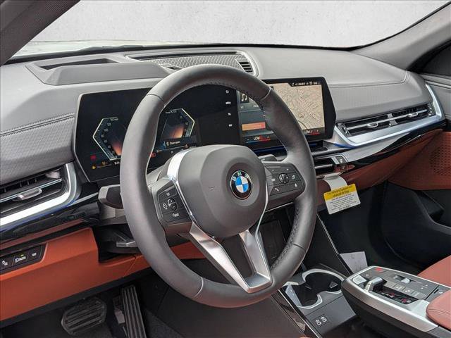 Used 2026 BMW X2 xDrive28i w/ Technology Package AWD/4WD image 3