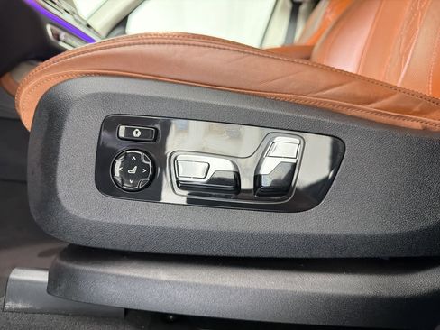 Used 2019 BMW X7 xDrive50i w/ Dynamic Handling Package AWD/4WD image 13
