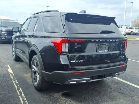 Used 2026 Ford Explorer Active w/ Active Comfort Package AWD/4WD image 6