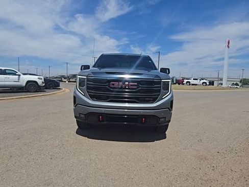 Used 2024 GMC Sierra 1500 AT4 w/ Technology Package AWD/4WD image 3