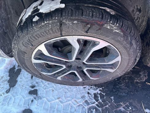 Used 2023 Jeep Compass Limited image 9