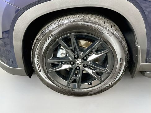 Certified 2026 Toyota Grand Highlander AWD Hybrid image 33