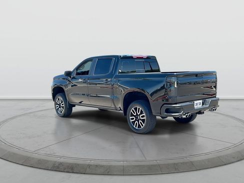 Used 2025 Chevrolet Silverado 1500 LT Trail Boss w/ Convenience Package II AWD/4WD image 6