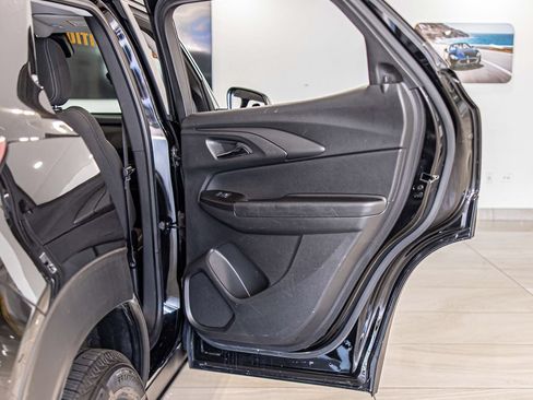 Used 2022 Chevrolet TrailBlazer LT FWD image 38