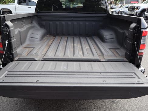 Used 2023 Nissan Frontier SV w/ Midnight Edition Package RWD image 42