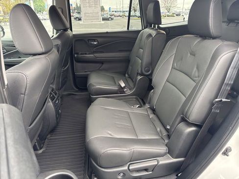 Used 2021 Honda Pilot Elite image 11