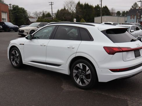 Used 2021 Audi e-tron Premium w/ Convenience Plus Package AWD/4WD image 7
