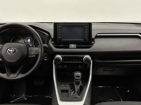 Used 2019 Toyota RAV4 XLE image 28