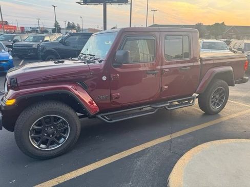 Used 2022 Jeep Gladiator Overland w/ Popular Equipment Package AWD/4WD image 3