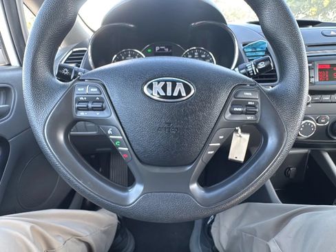 Used 2018 Kia Forte LX FWD image 18