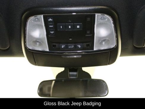 Used 2021 Jeep Grand Cherokee Laredo X image 30