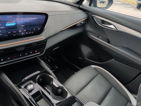 Certified 2025 Buick Envision Sport Touring image 20