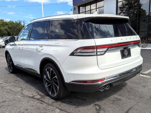 Used 2020 Lincoln Aviator Reserve w/ Equipment Group 202A image 10