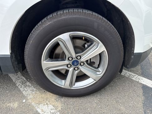 Used 2022 Ford Edge SEL w/ Convenience Package AWD/4WD image 19