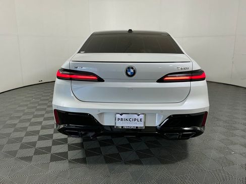 Certified 2025 BMW 760i xDrive w/ Luxury Rear Seating Package AWD/4WD image 6