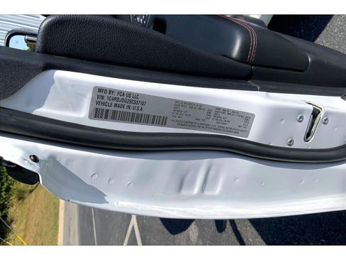 Used 2025 Dodge Durango GT AWD/4WD image 32