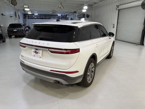 Used 2025 Lincoln Corsair FWD image 5
