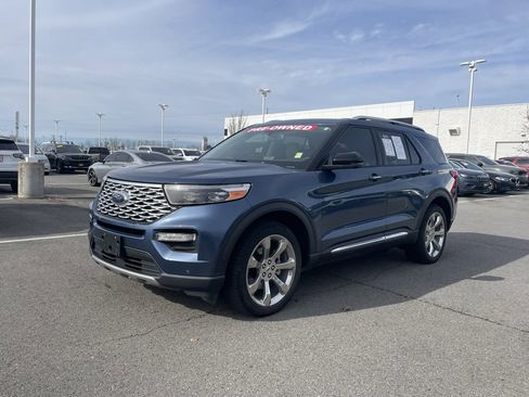 Used 2020 Ford Explorer Platinum w/ Premium Technology Package image 3