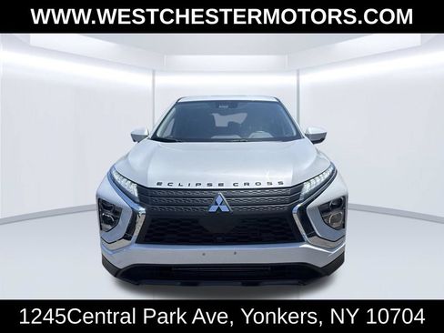 Used 2025 Mitsubishi Eclipse Cross ES AWD/4WD image 2
