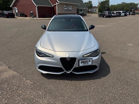 Used 2020 Alfa Romeo Giulia AWD w/ Quick Order Package 22J Sport image 12