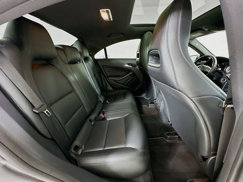 Used 2014 Mercedes-Benz CLA 250 image 30