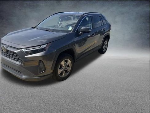 Used 2023 Toyota RAV4 XLE FWD image 4