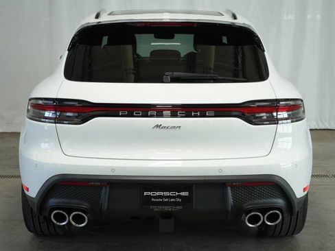 New 2025 Porsche Macan image 12