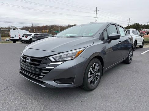 New 2025 Nissan Versa SV w/ Trunk Package image 2