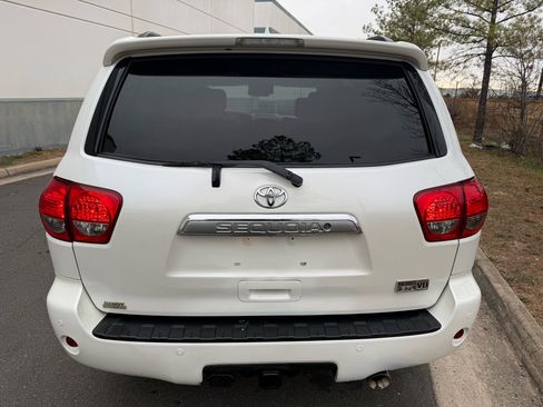 Used 2012 Toyota Sequoia Platinum image 11