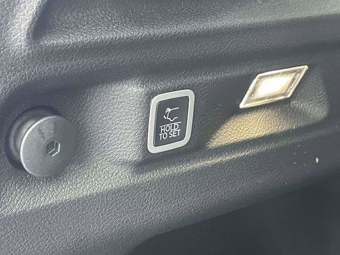 New 2025 Jeep Grand Cherokee L Limited w/ Luxury Tech Group II image 19