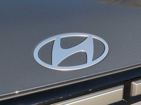 New 2026 Hyundai Santa Fe SE image 12