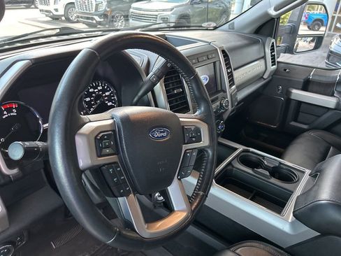 Used 2021 Ford F350 Lariat w/ Lariat Ultimate Package image 8