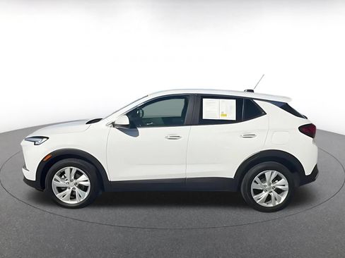 Used 2025 Buick Encore GX Preferred FWD image 9