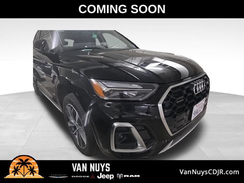 Used 2023 Audi Q5 2.0T Premium w/ Convenience Package AWD/4WD image 1