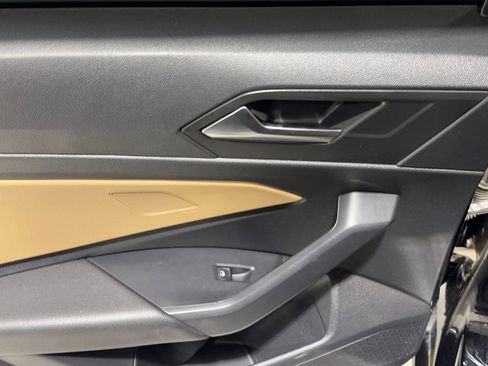 Used 2020 Volkswagen Jetta SE image 21