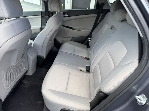 Used 2018 Hyundai Tucson SE AWD/4WD image 13