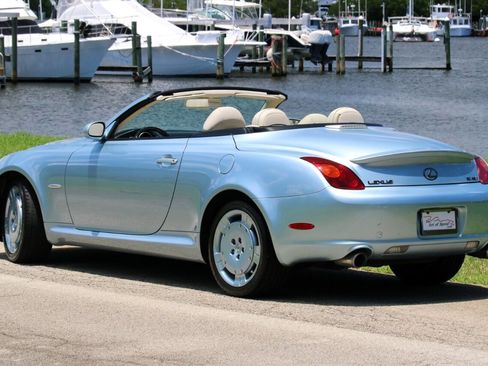 Used 2004 Lexus SC 430 Convertible RWD image 5
