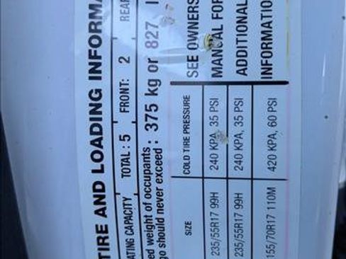 Used 2017 Ford Escape SE w/ Equipment Group 201A image 14