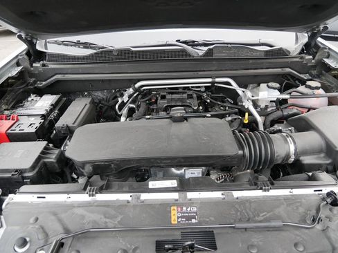 New 2026 Chevrolet Colorado W/T w/ WT Custom Package AWD/4WD image 14