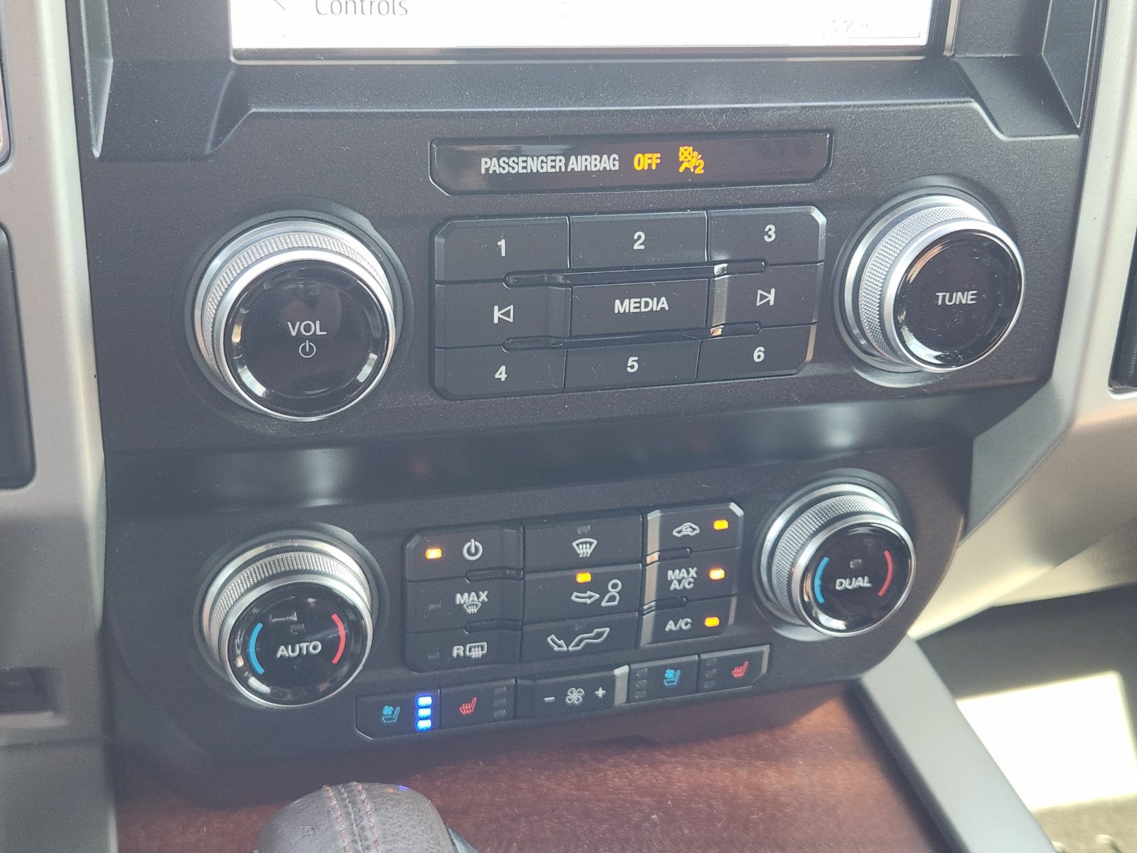 Used 2020 Ford F150 King Ranch w/ FX4 Off-Road Package AWD/4WD image 20