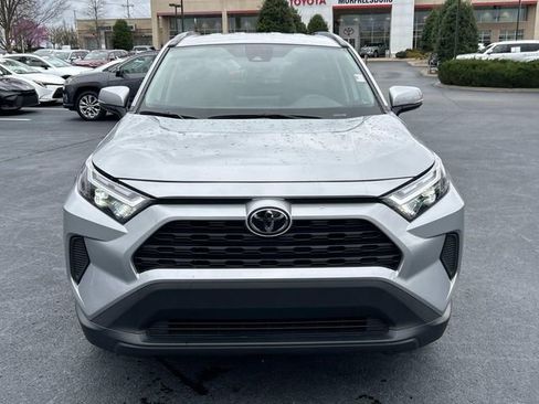 Used 2025 Toyota RAV4 XLE AWD/4WD image 9